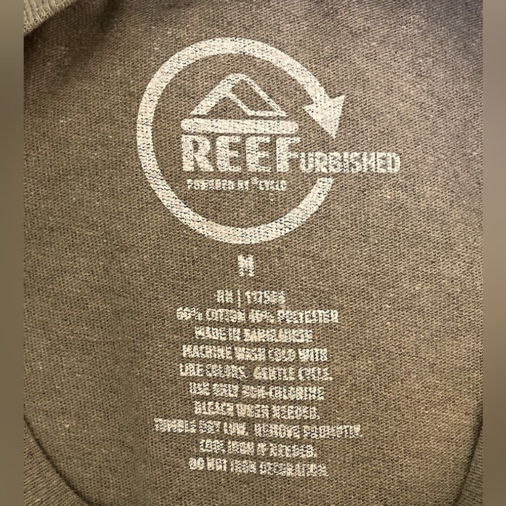 ✨HP✨ NWT “REEF” MEN’S SHORT SLEEVE T-SHIRT, SIZE MEDIUM - Picture 4 of 6